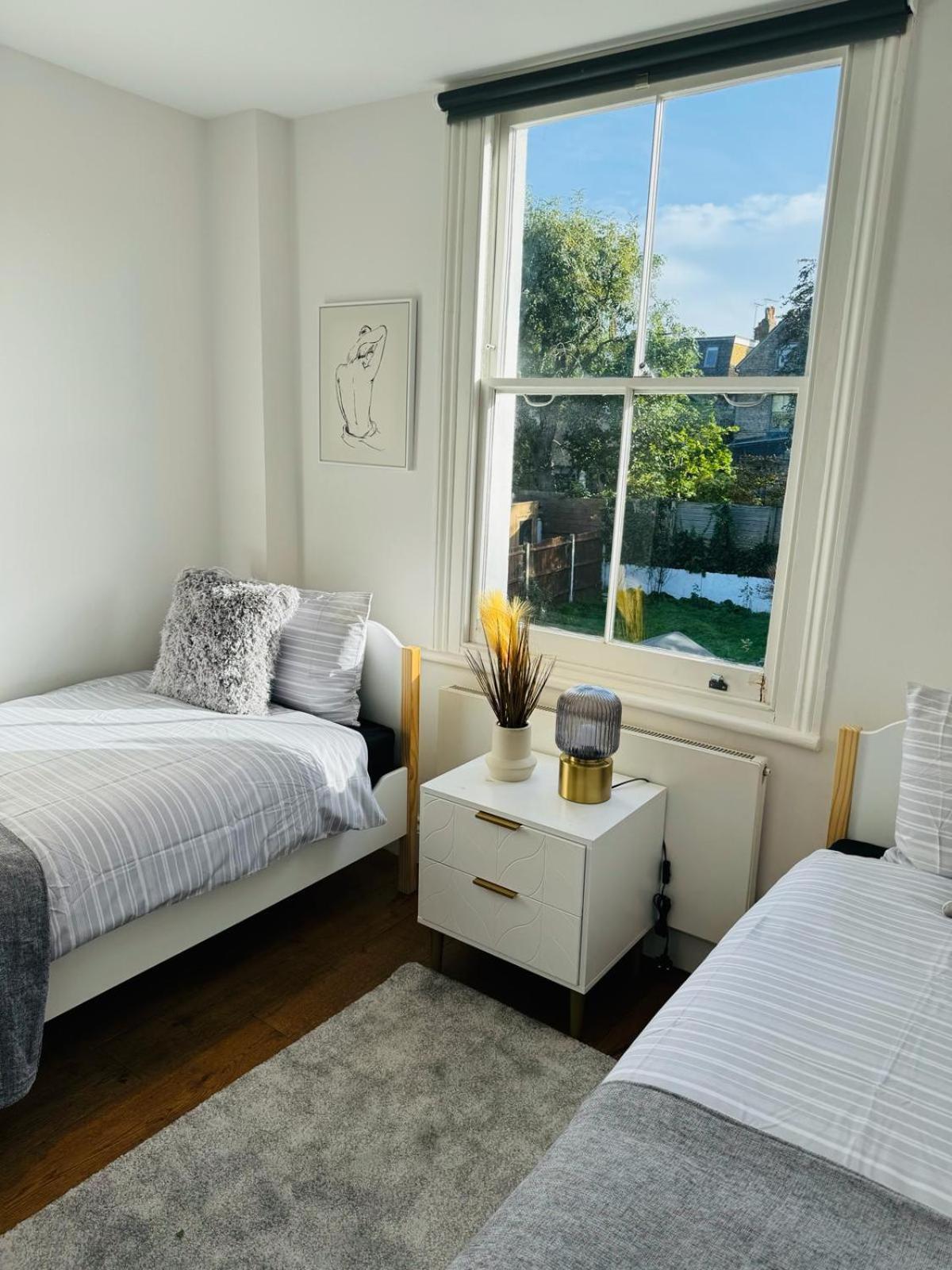 Stunning Flat In Chiswick Apartment London Exterior photo